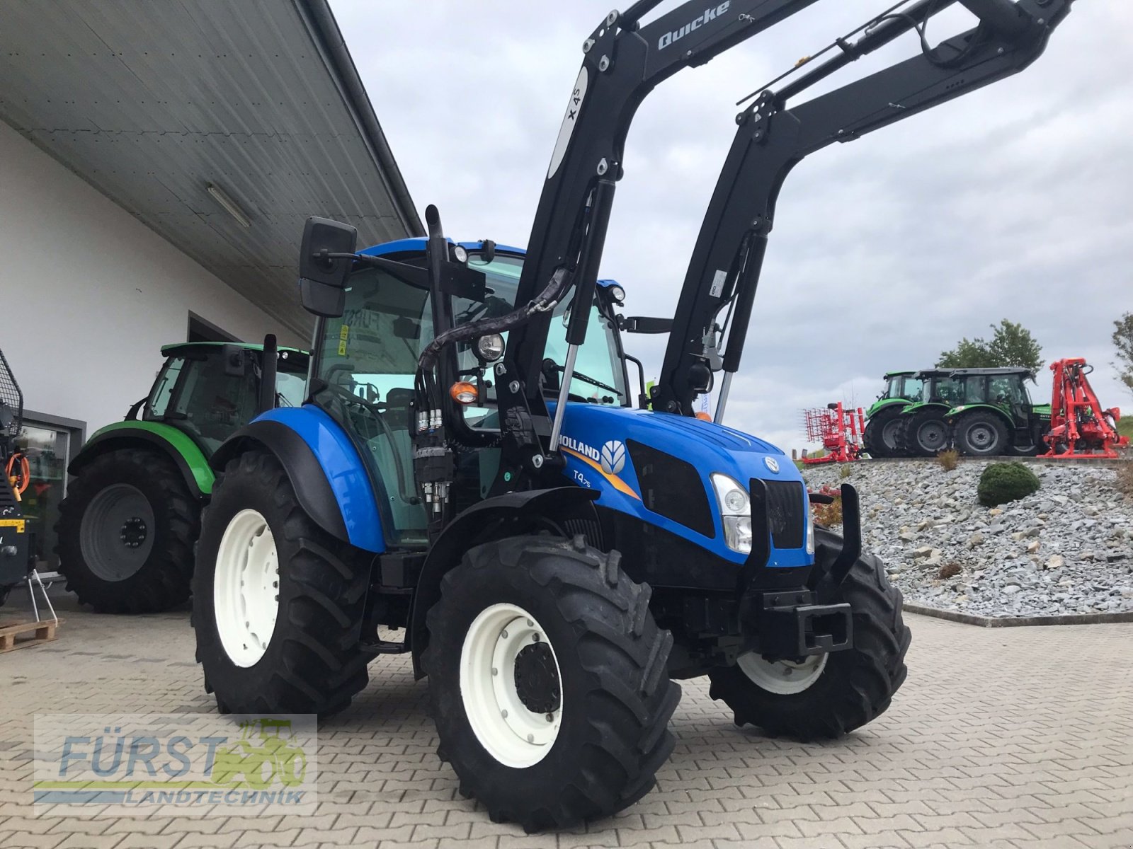 Traktor of the type New Holland T 4.75, Gebrauchtmaschine in Perlesreut (Picture 1)