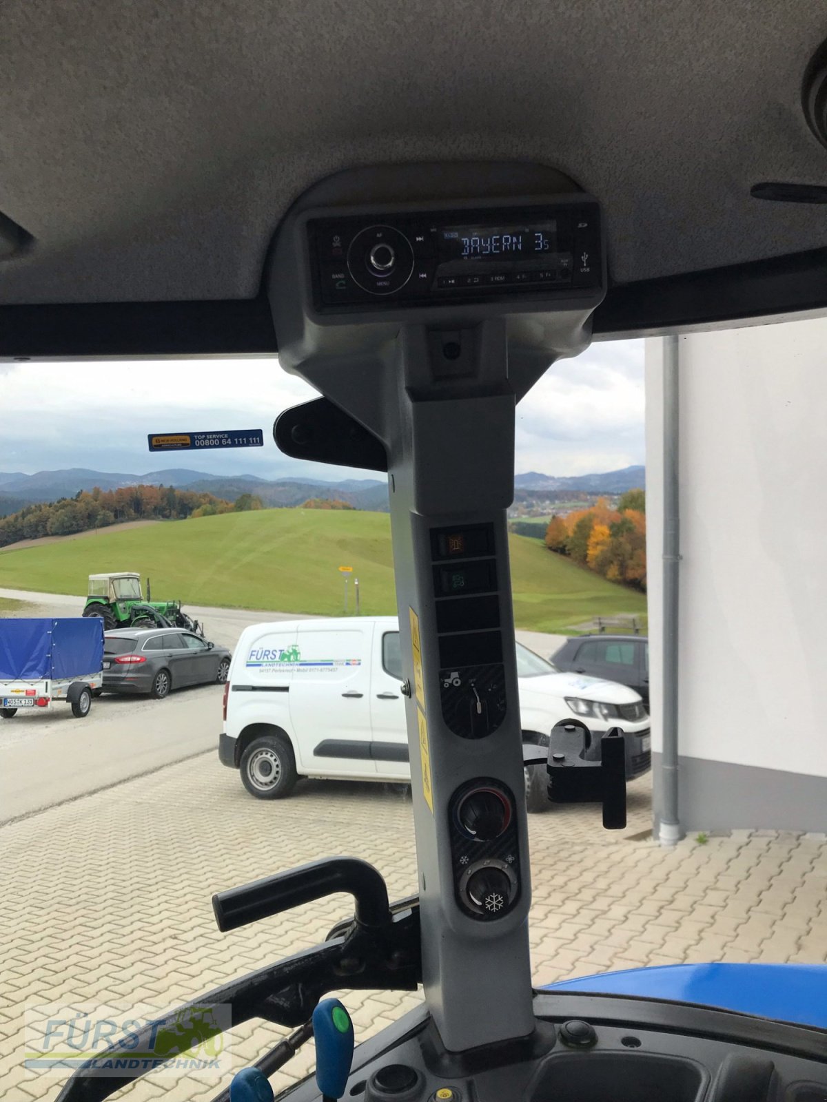 Traktor of the type New Holland T 4.75, Gebrauchtmaschine in Perlesreut (Picture 11)