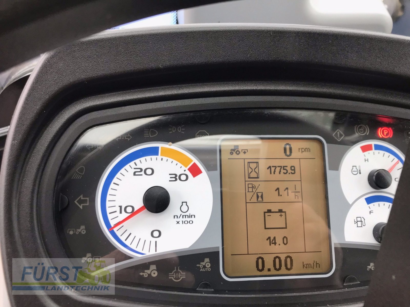 Traktor of the type New Holland T 4.75, Gebrauchtmaschine in Perlesreut (Picture 15)