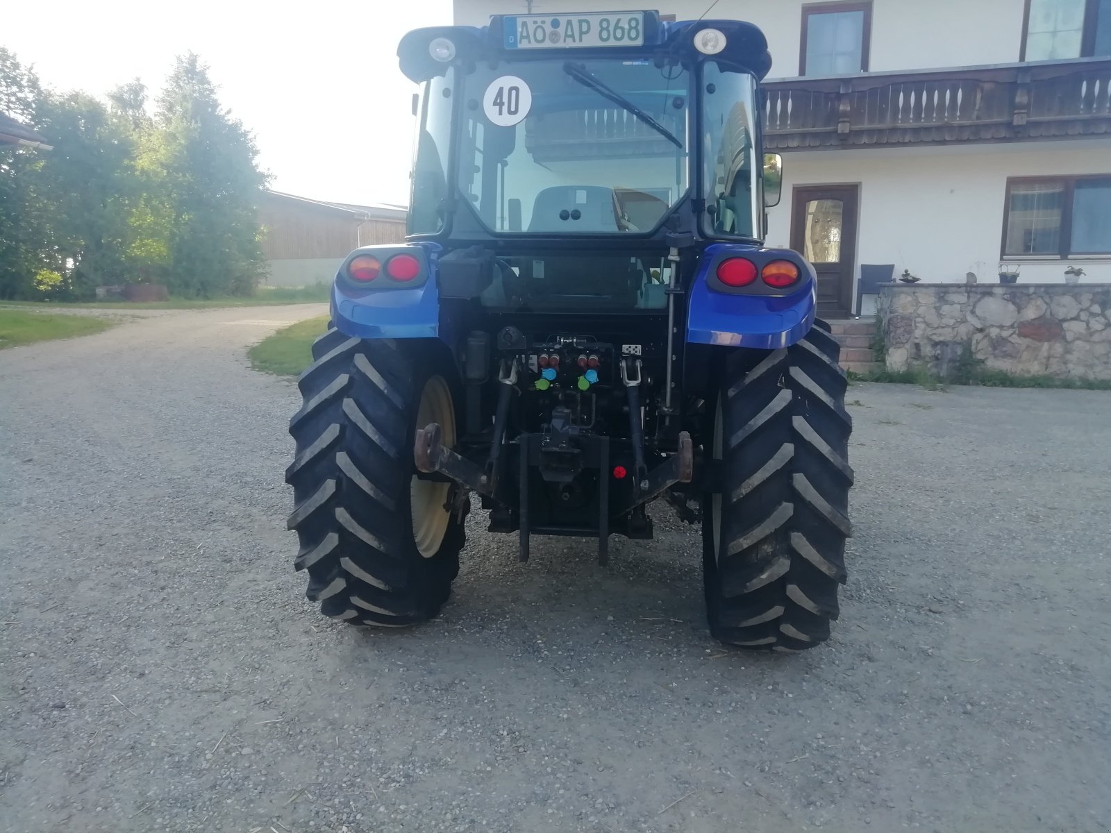 Traktor of the type New Holland T 4.75, Gebrauchtmaschine in Erlbach (Picture 2)