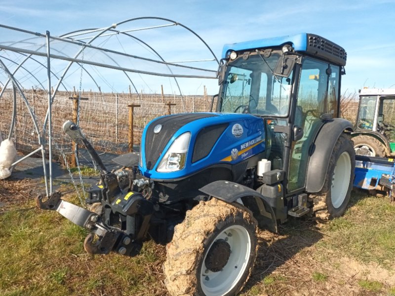 Traktor of the type New Holland T 4.80 F, Gebrauchtmaschine in MANDRES-SUR-VAIR (Picture 1)