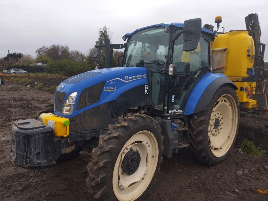 Traktor tipa New Holland T 5 110 DUAL, Gebrauchtmaschine u ENNEZAT (Slika 4)