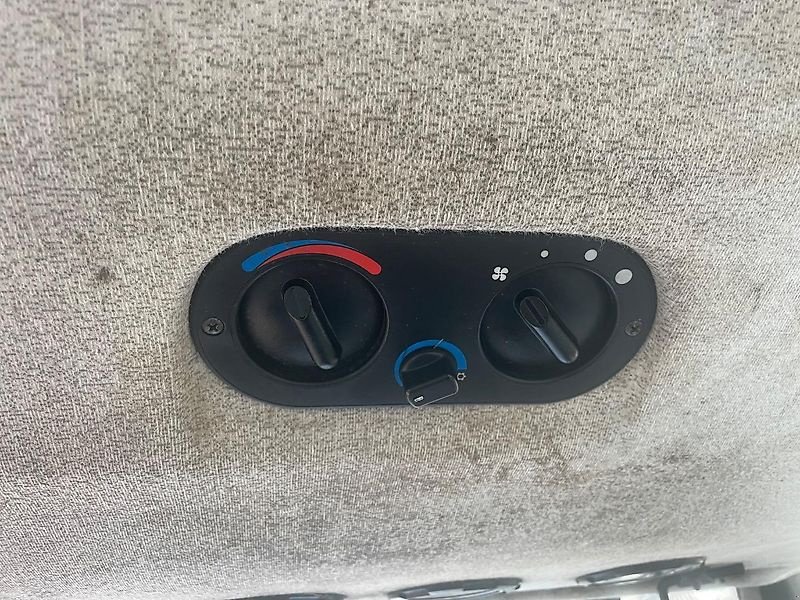 Traktor des Typs New Holland T 5050 Allradtraktor Frontlader Klima TÜV neu, Gebrauchtmaschine in Niedernhausen OT Engenhahn (Bild 16)