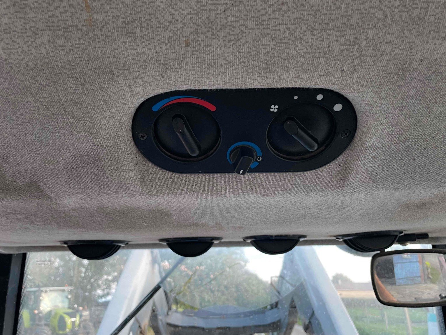 Traktor del tipo New Holland T 5060 4RM DUALCOM, Gebrauchtmaschine In ORLEIX (Immagine 9)