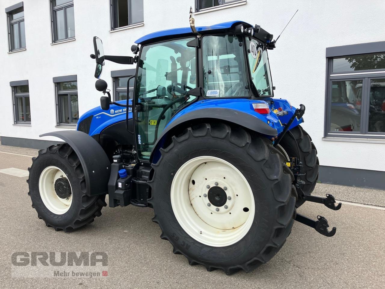 Traktor des Typs New Holland T 5.100 DC 1.5 CAB STAGE V, Neumaschine in Egg a.d. Günz (Bild 4)