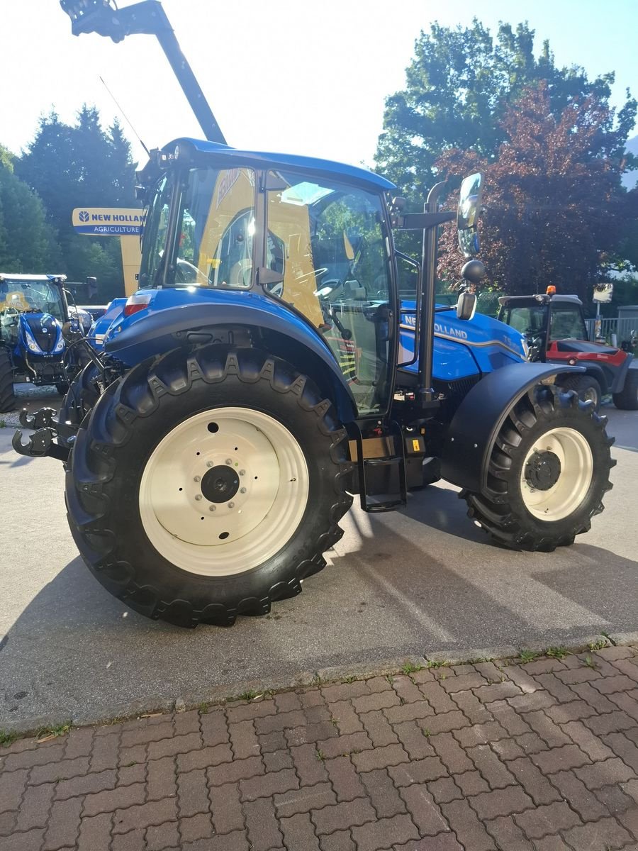 Traktor of the type New Holland T 5.100 Hi-Lo Cab 1,5, Neumaschine in Burgkirchen (Picture 7)