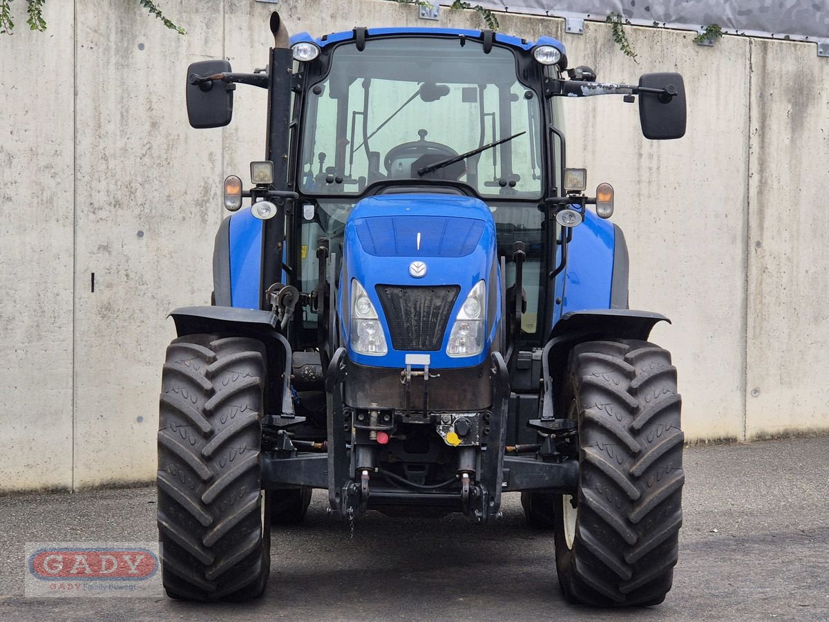 Traktor of the type New Holland T 5.105, Gebrauchtmaschine in Lebring (Picture 3)