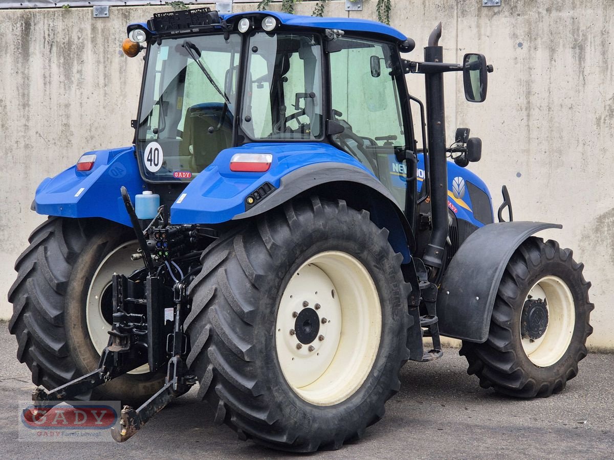 Traktor of the type New Holland T 5.105, Gebrauchtmaschine in Lebring (Picture 2)