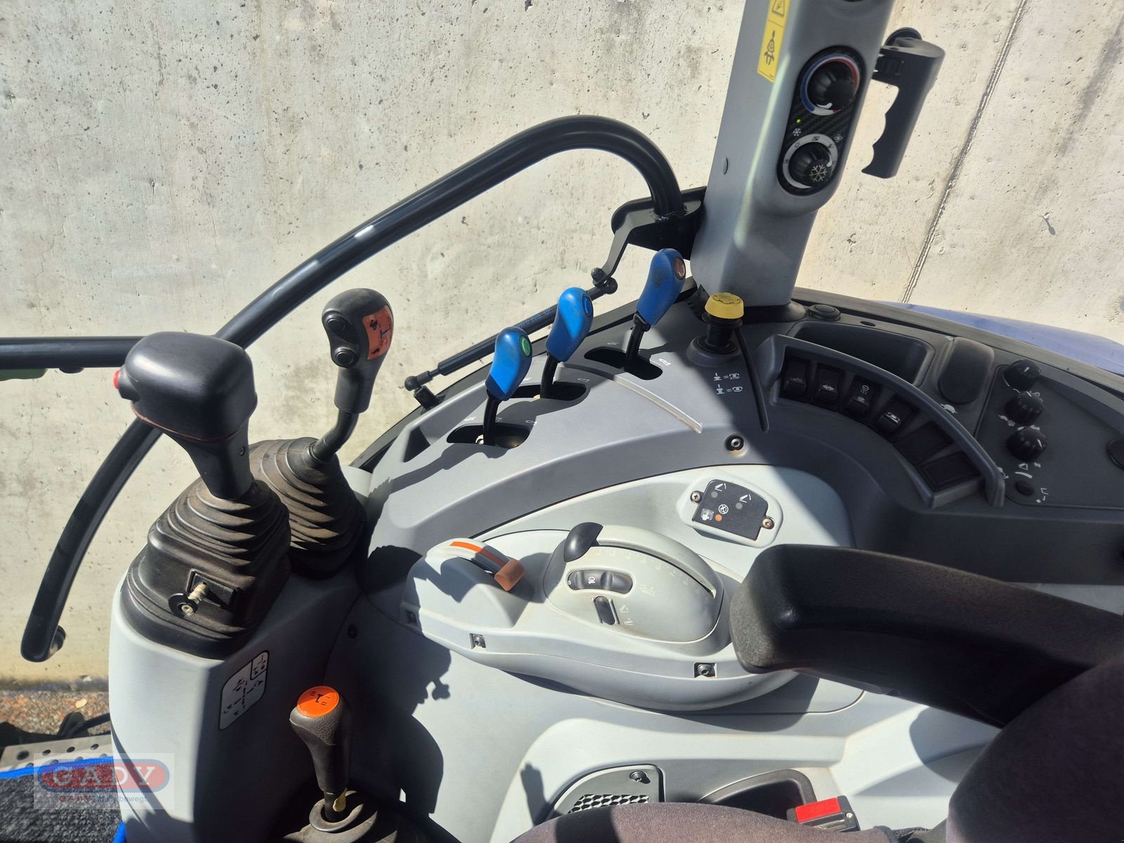 Traktor типа New Holland T 5.105, Gebrauchtmaschine в Lebring (Фотография 8)