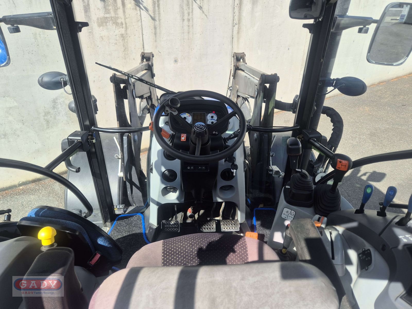 Traktor типа New Holland T 5.105, Gebrauchtmaschine в Lebring (Фотография 5)