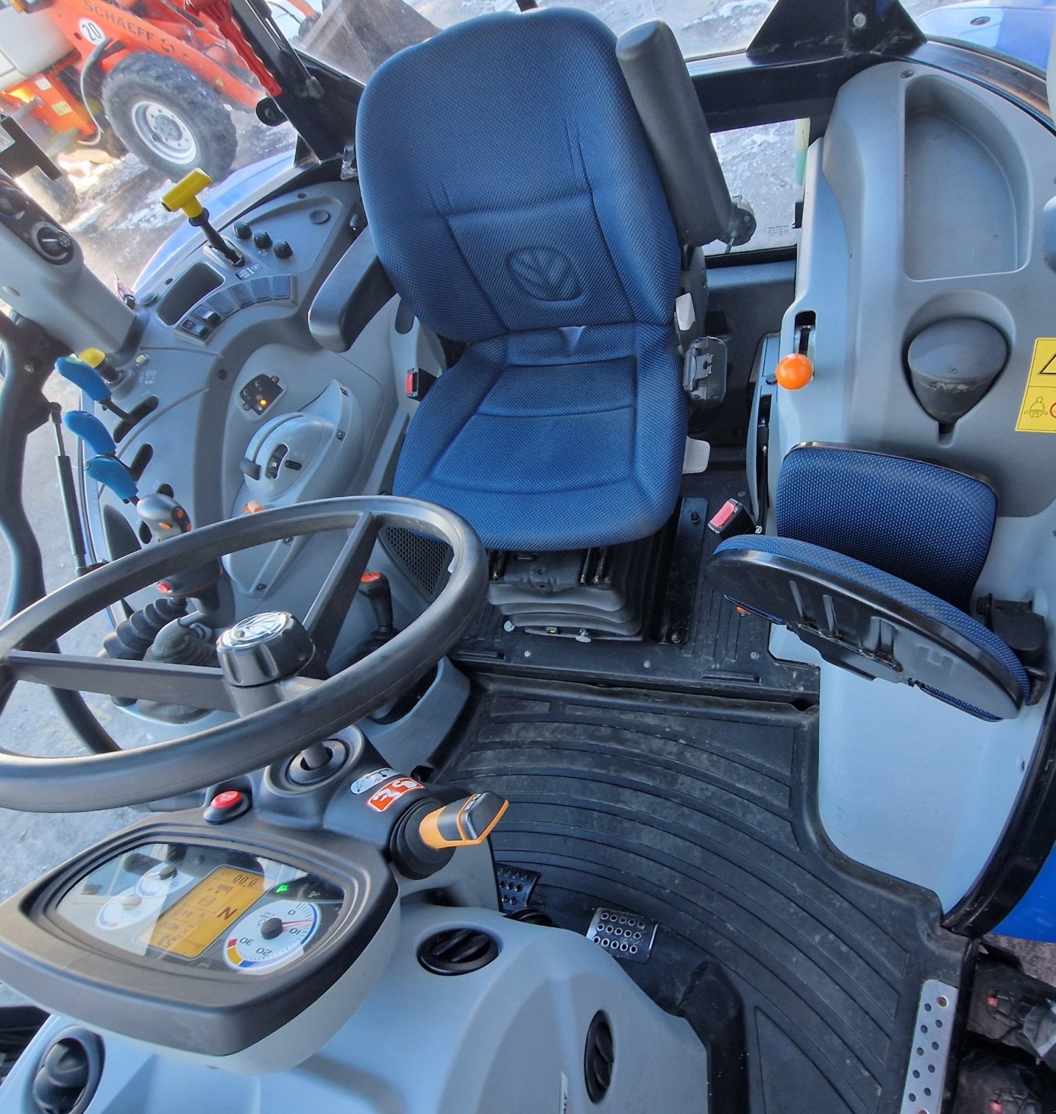 Traktor del tipo New Holland T 5.105, Gebrauchtmaschine en Neureichenau (Imagen 12)