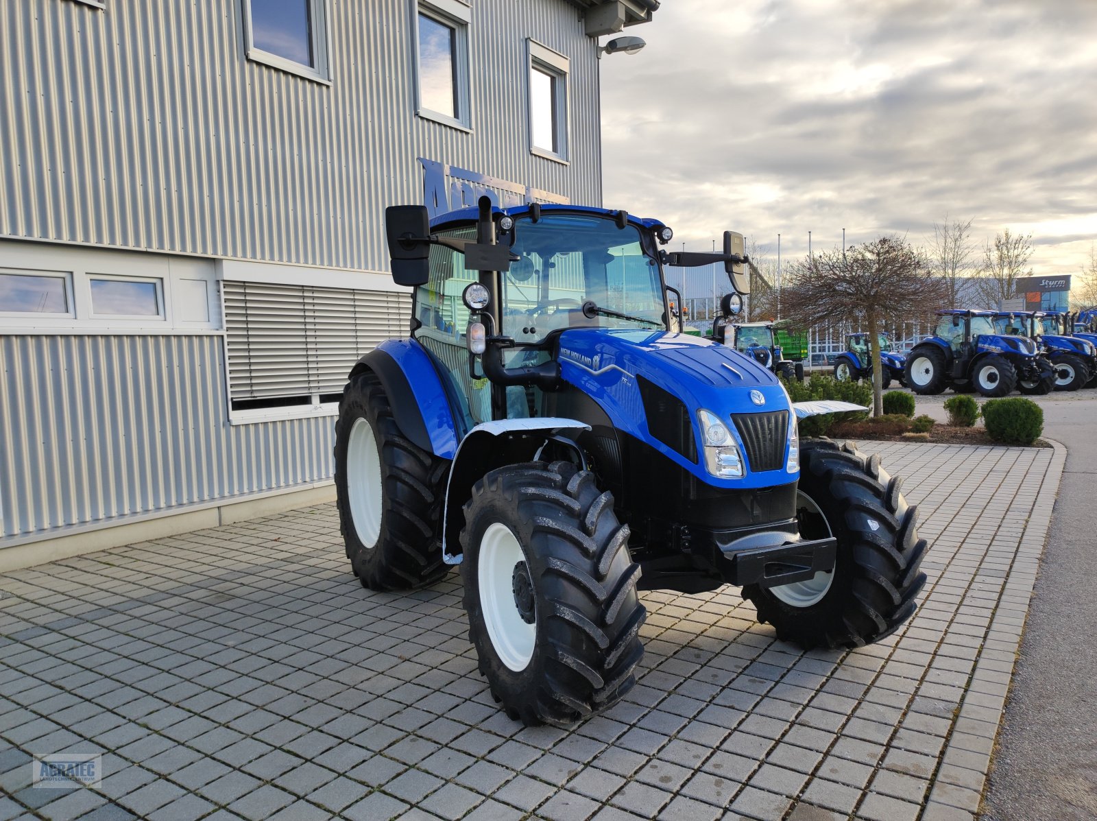 Traktor a típus New Holland T 5.110, Neumaschine ekkor: Salching bei Straubing (Kép 3)