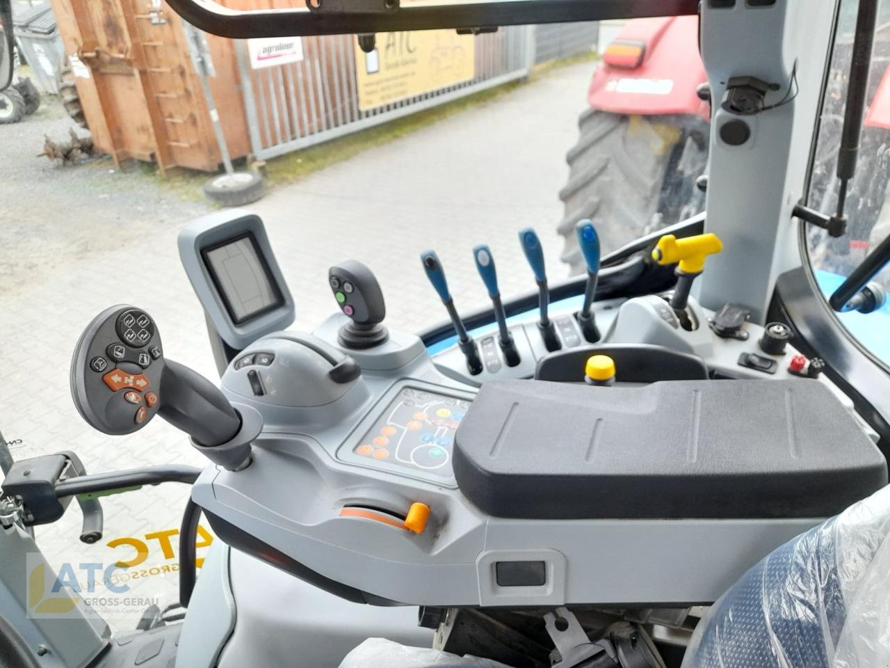 Traktor a típus New Holland T 5.120 DCT, Neumaschine ekkor: Groß-Gerau (Kép 7)