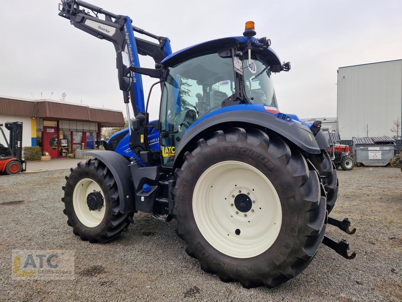 Traktor от тип New Holland T 5.120 DYNAMIC COMMAND, Neumaschine в Groß-Gerau (Снимка 2)