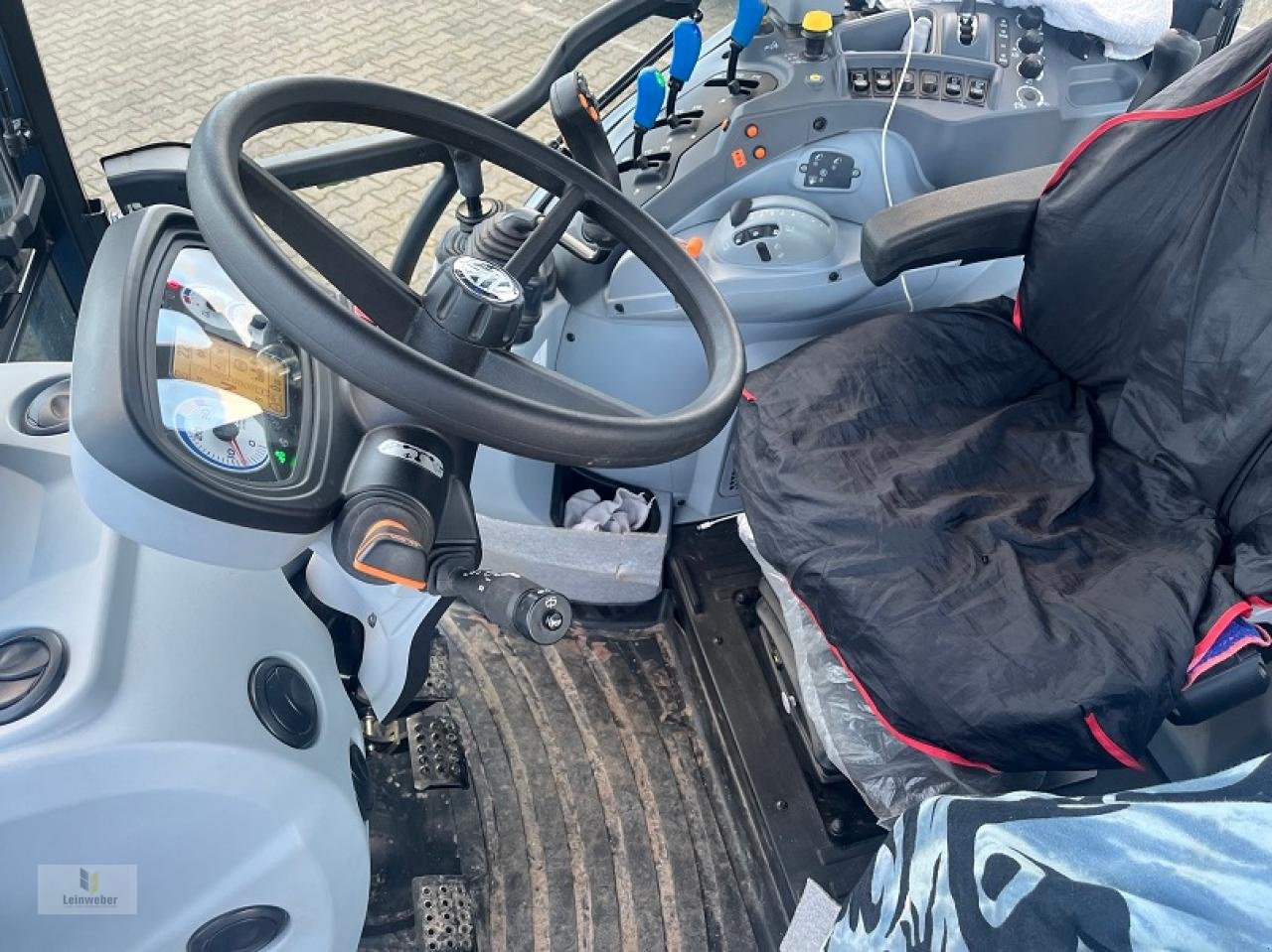 Traktor типа New Holland T 5.120 EC, Gebrauchtmaschine в Neuhof - Dorfborn (Фотография 6)