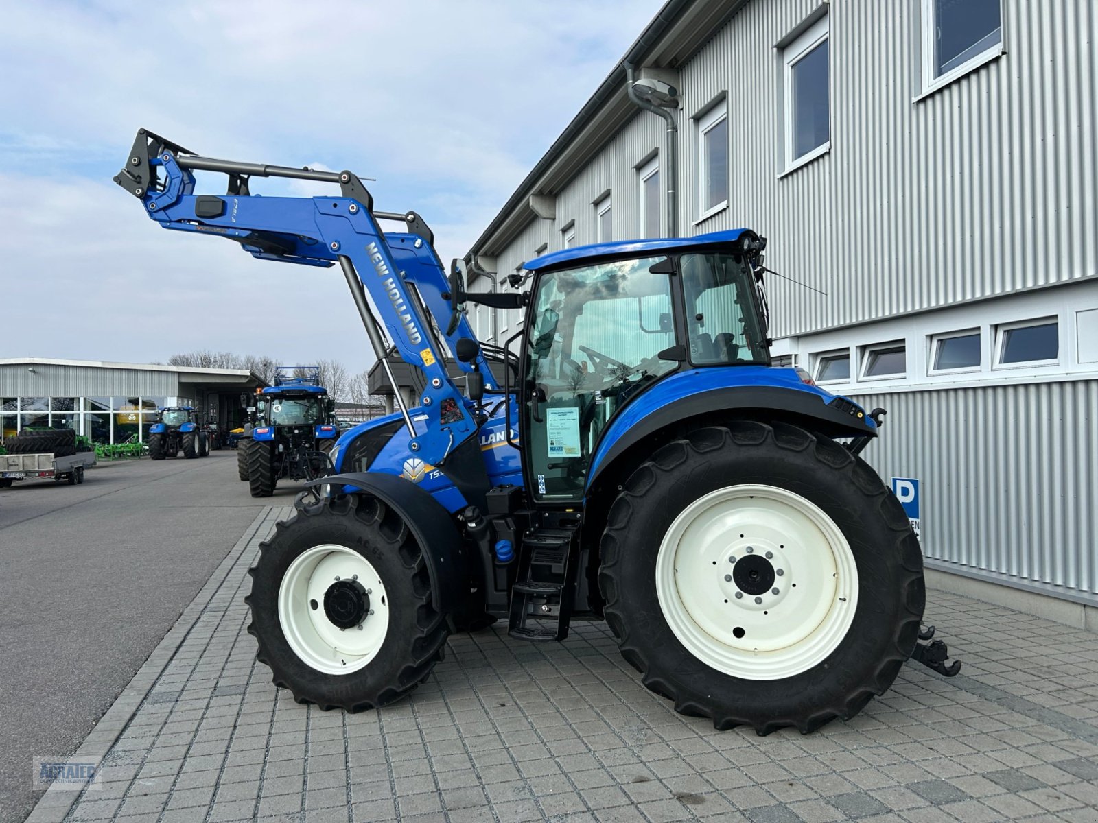 Traktor типа New Holland T 5.120 ElectroCommand, Gebrauchtmaschine в Salching bei Straubing (Фотография 9)