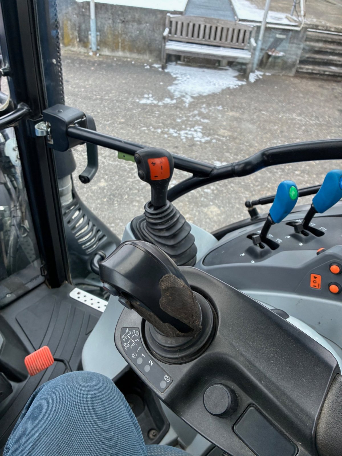 Traktor des Typs New Holland T 5.120, Gebrauchtmaschine in Ostrach (Bild 12)