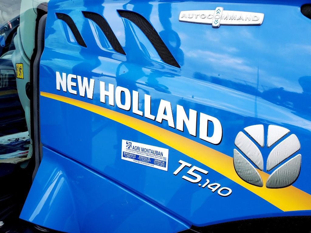 Traktor des Typs New Holland T 5.140 AC, Gebrauchtmaschine in Montauban (Bild 4)