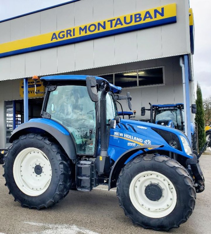 Traktor des Typs New Holland T 5.140 AC, Gebrauchtmaschine in Montauban (Bild 2)