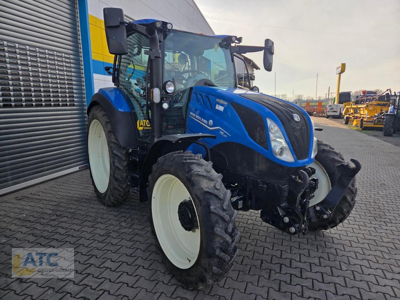 Traktor типа New Holland T 5.140 AC, Gebrauchtmaschine в Groß-Gerau (Фотография 2)