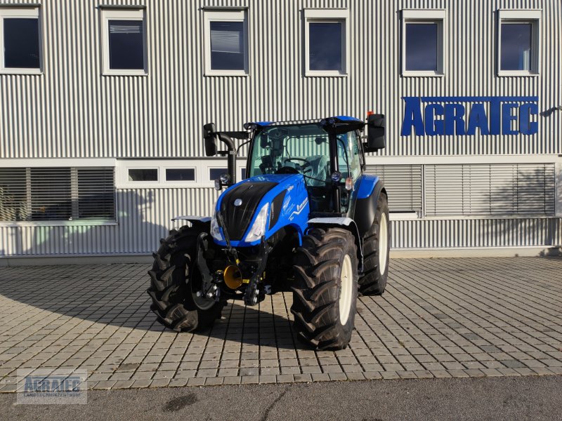 Traktor des Typs New Holland T 5.140 AutoCommand, Neumaschine in Salching bei Straubing (Bild 1)