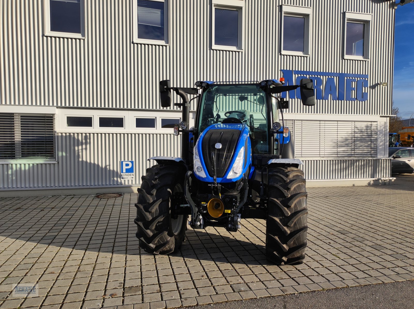 Traktor a típus New Holland T 5.140 AutoCommand, Neumaschine ekkor: Salching bei Straubing (Kép 3)
