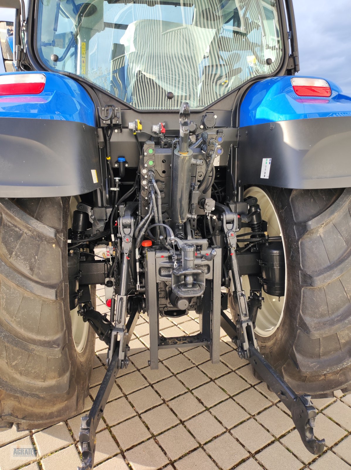 Traktor a típus New Holland T 5.140 AutoCommand, Neumaschine ekkor: Salching bei Straubing (Kép 8)