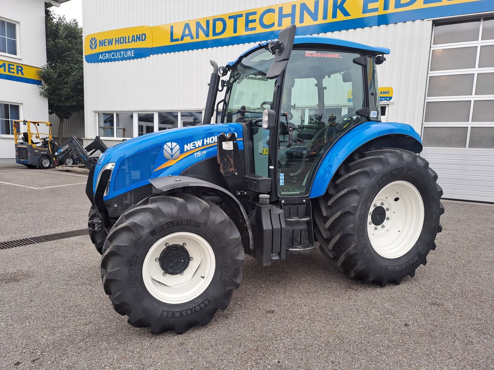 Traktor типа New Holland T 5.75, Gebrauchtmaschine в Burgkirchen (Фотография 17)