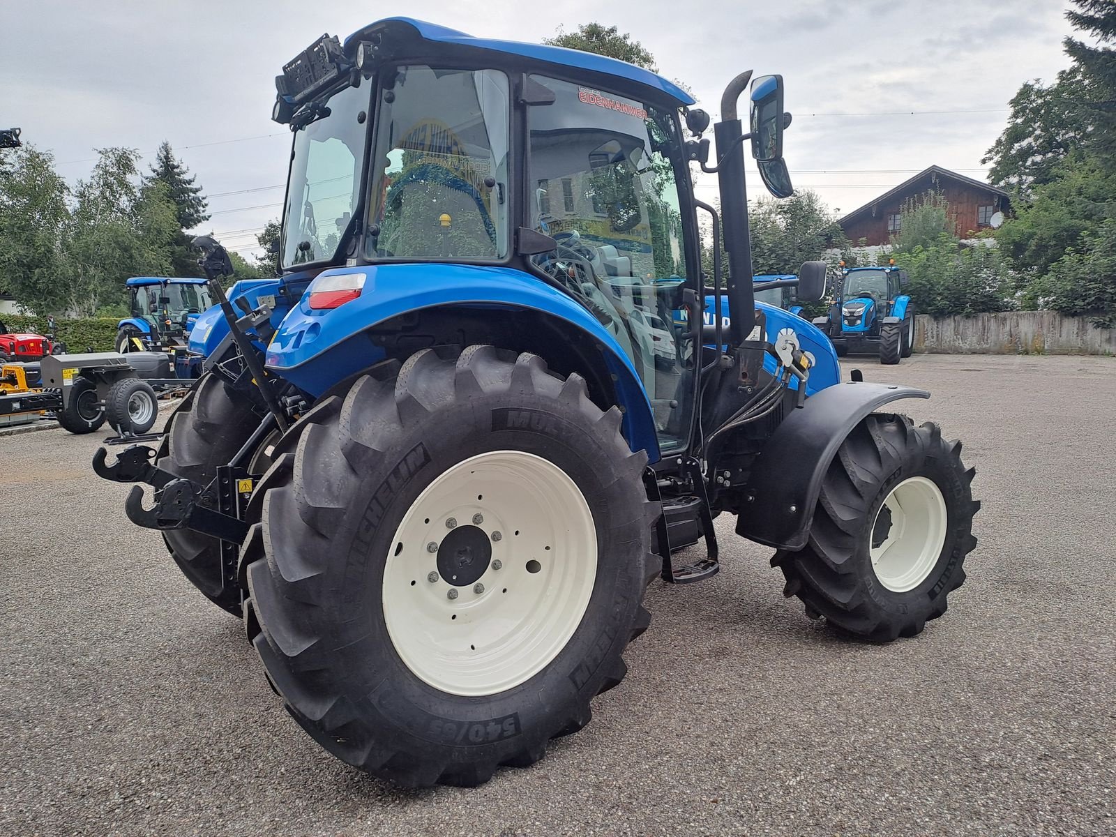 Traktor типа New Holland T 5.75, Gebrauchtmaschine в Burgkirchen (Фотография 10)