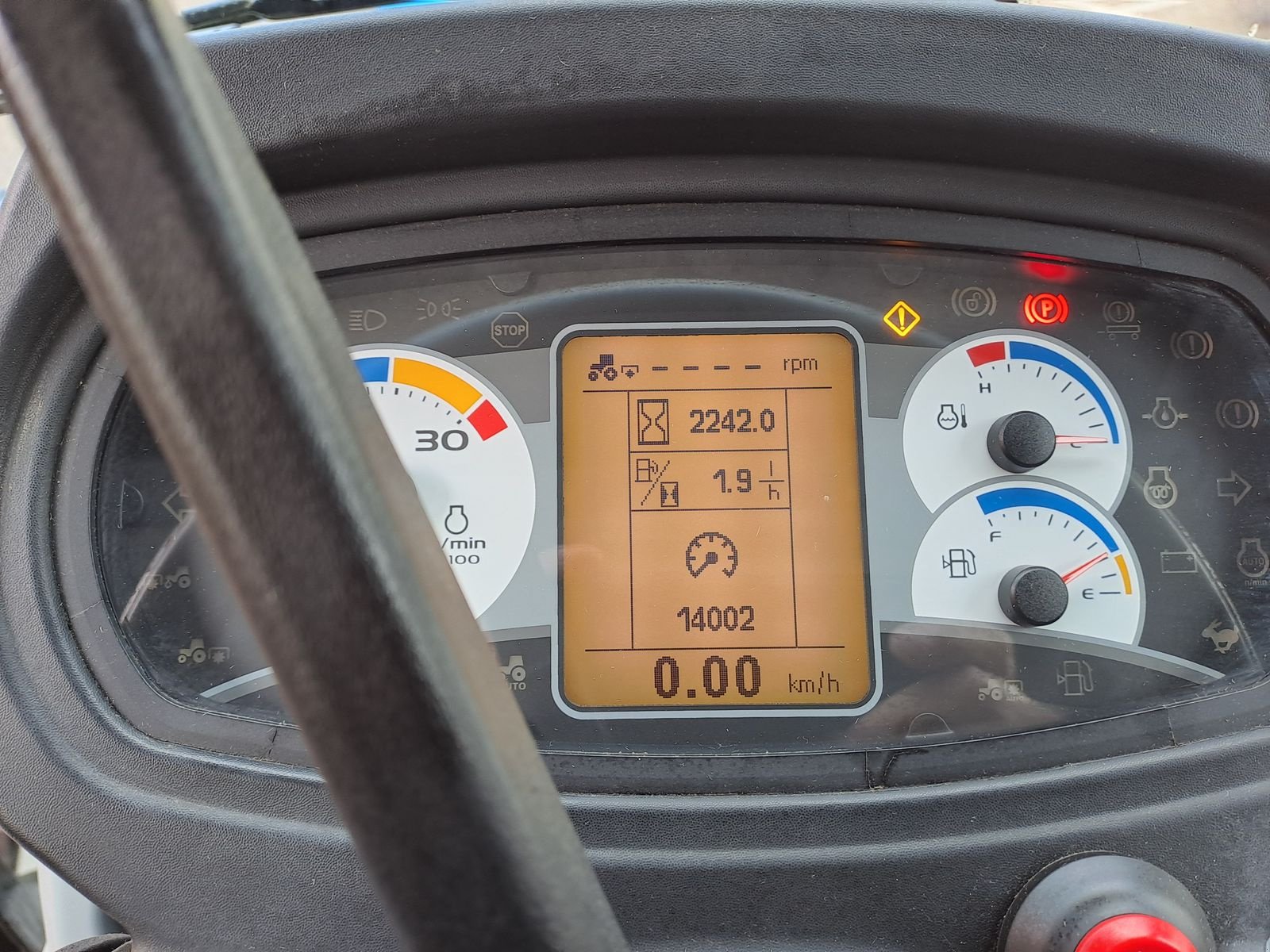 Traktor типа New Holland T 5.75, Gebrauchtmaschine в Burgkirchen (Фотография 4)