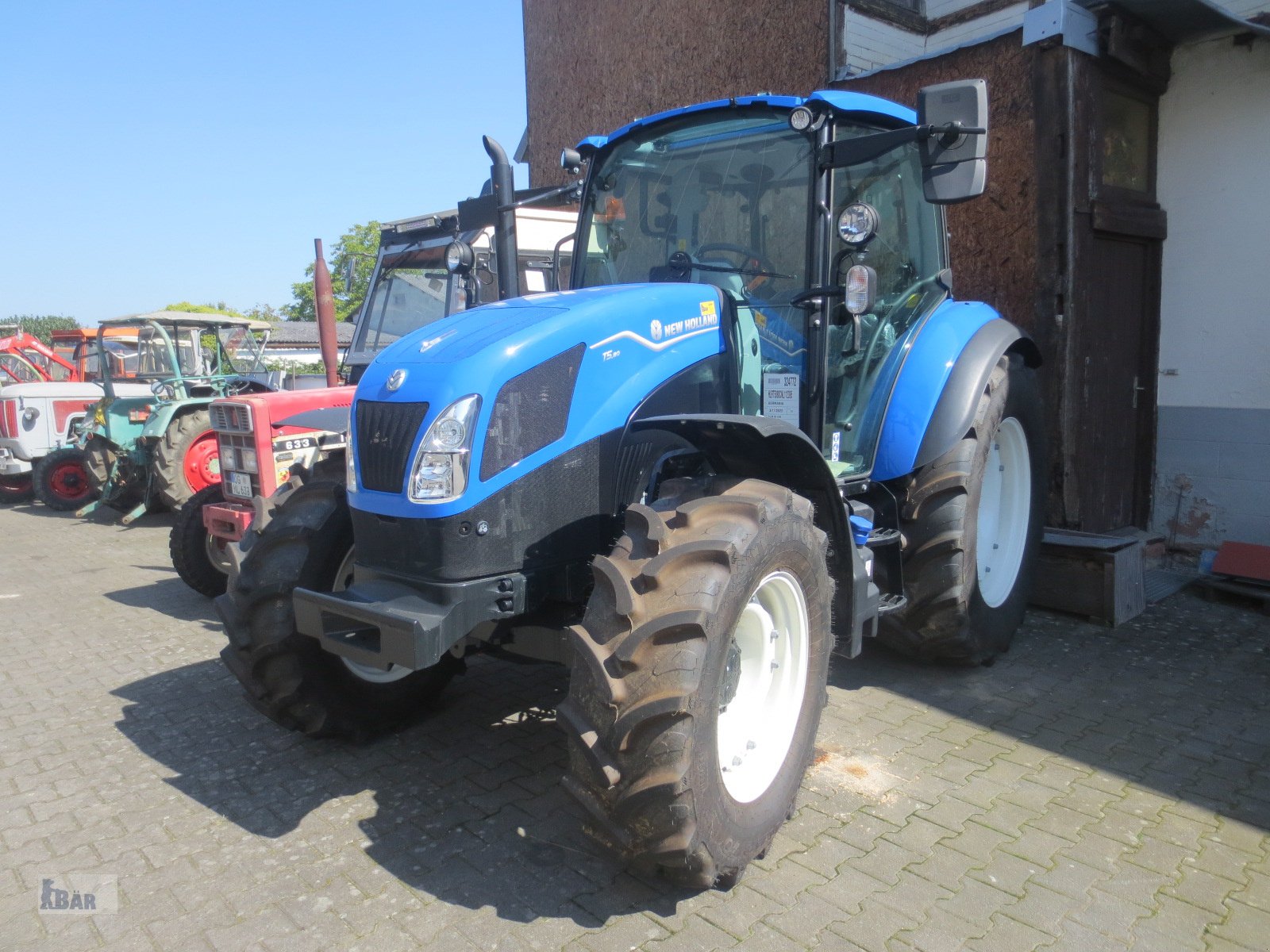 Traktor des Typs New Holland T 5.80 DC, Neumaschine in Neuried - Altenheim (Bild 1)