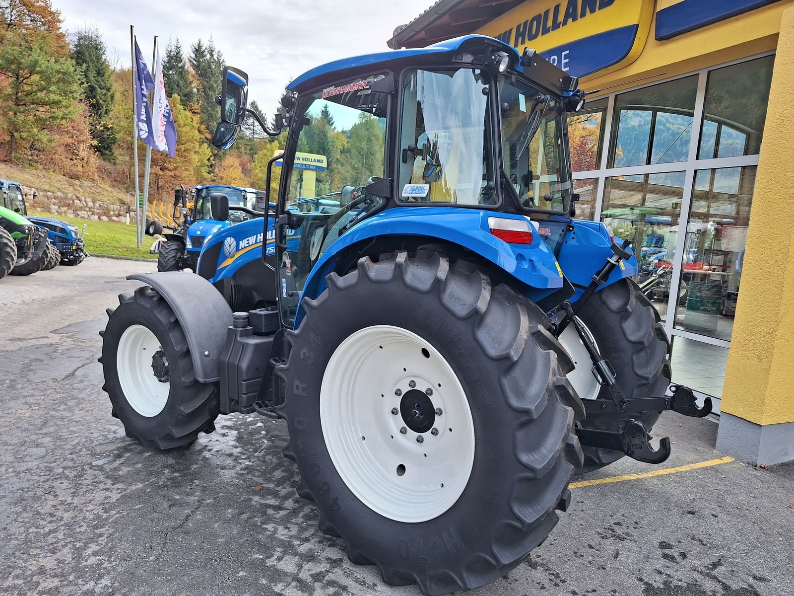 Traktor van het type New Holland T 5.85, Gebrauchtmaschine in Burgkirchen (Foto 9)