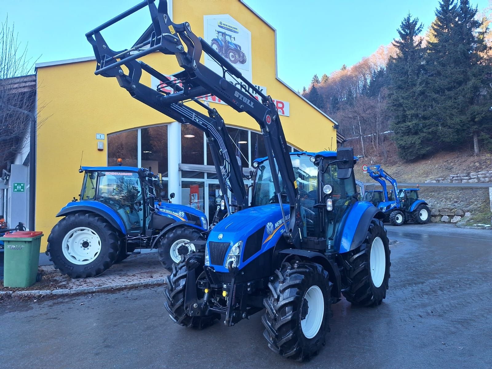Traktor типа New Holland T 5.85, Gebrauchtmaschine в Burgkirchen (Фотография 1)