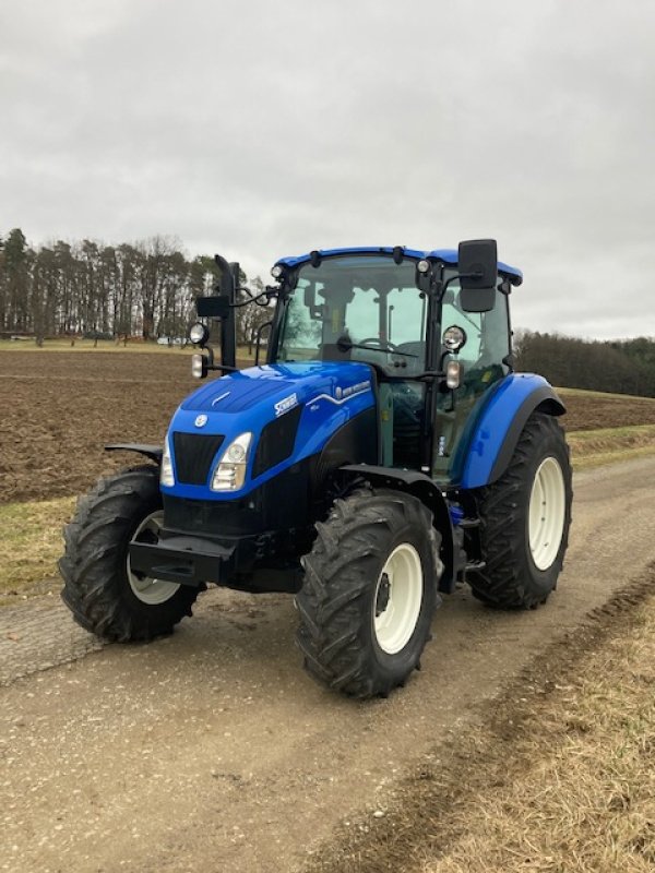 Traktor des Typs New Holland T 5.90 DC, Neumaschine in Mittelrüsselbach (Bild 1)