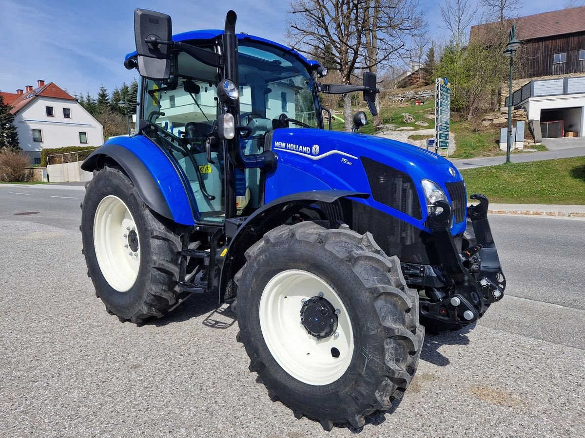 Traktor des Typs New Holland T 5.90 DC, Neumaschine in Bad Traunstein (Bild 13)