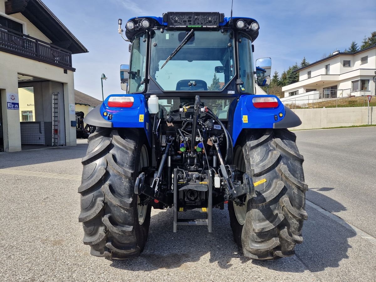 Traktor des Typs New Holland T 5.90 DC, Neumaschine in Bad Traunstein (Bild 19)