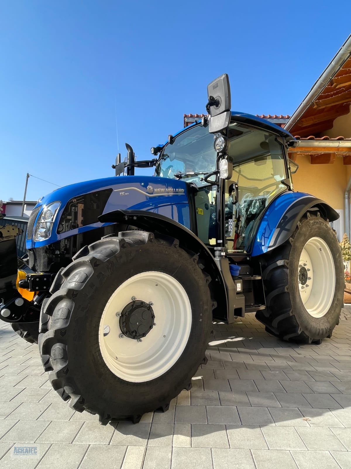 Traktor του τύπου New Holland T 5.90 DC, Neumaschine σε Bad Kötzting (Φωτογραφία 1)