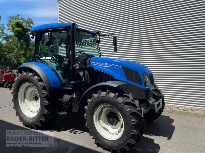 Traktor of the type New Holland T 5.90S POS STAGE V, Neumaschine in Freiburg (Picture 1)