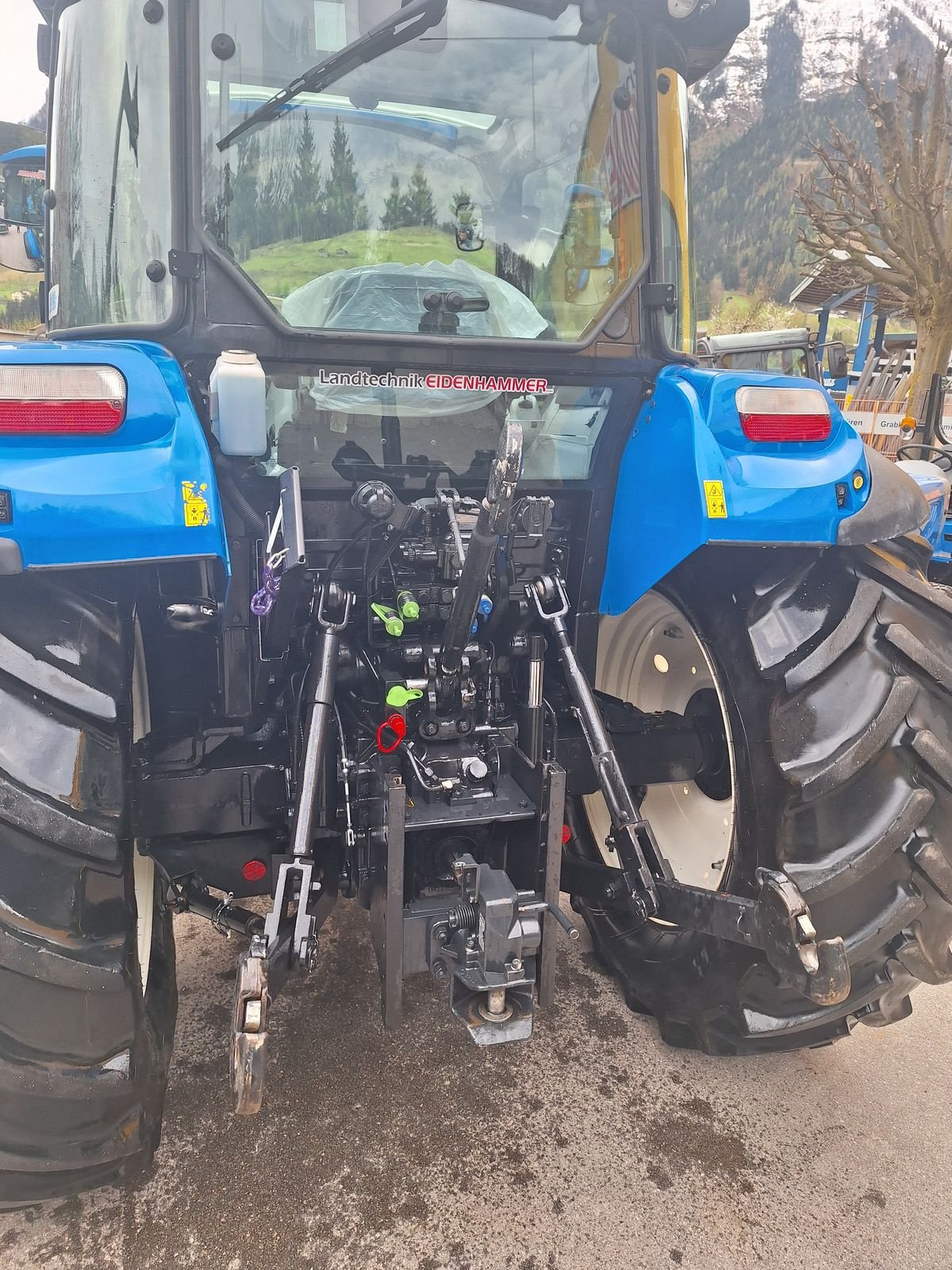 Traktor typu New Holland T 5.95, Gebrauchtmaschine v Burgkirchen (Obrázek 3)