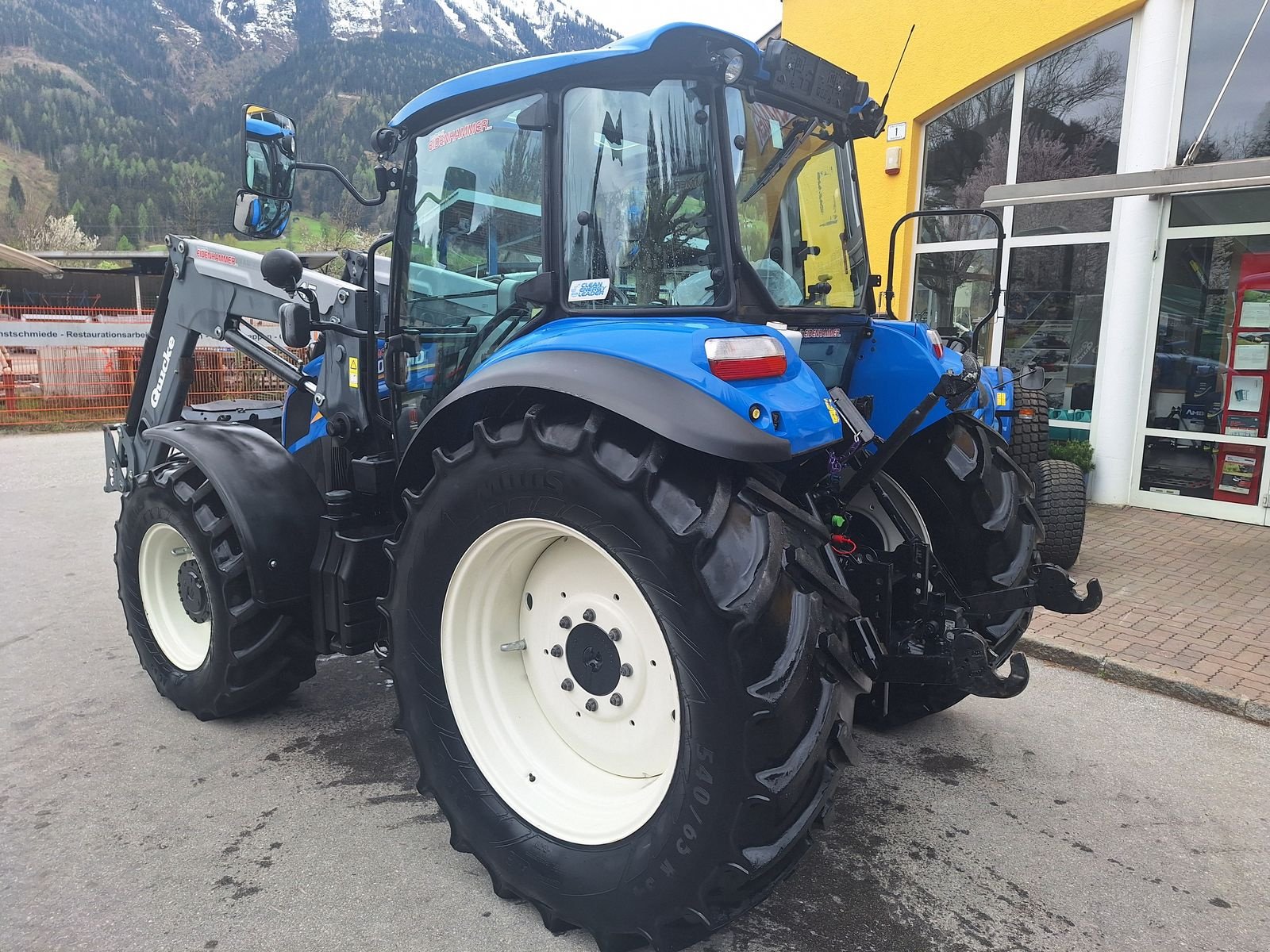 Traktor typu New Holland T 5.95, Gebrauchtmaschine v Burgkirchen (Obrázek 2)