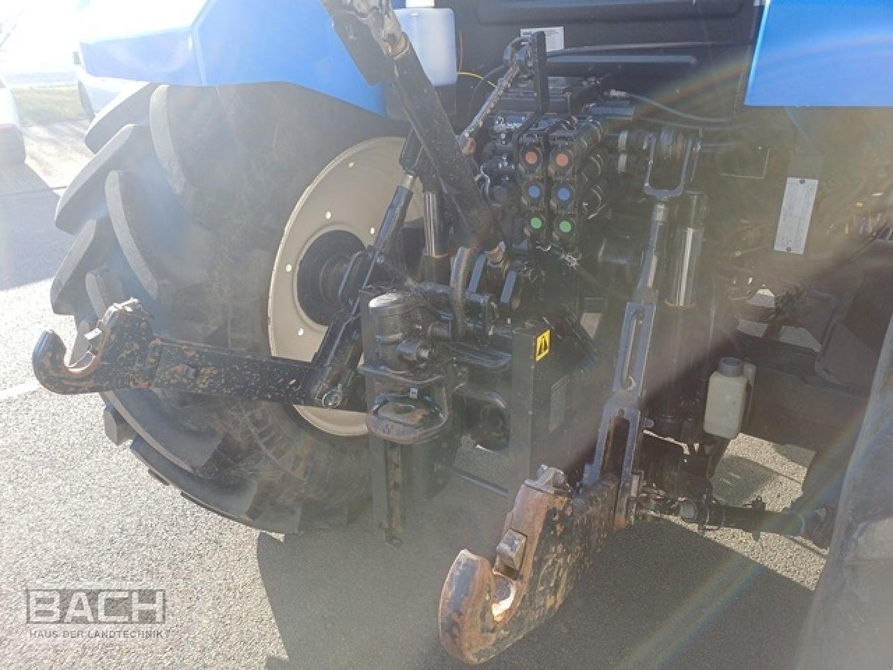 Traktor des Typs New Holland T 5.95, Gebrauchtmaschine in Boxberg-Seehof (Bild 5)