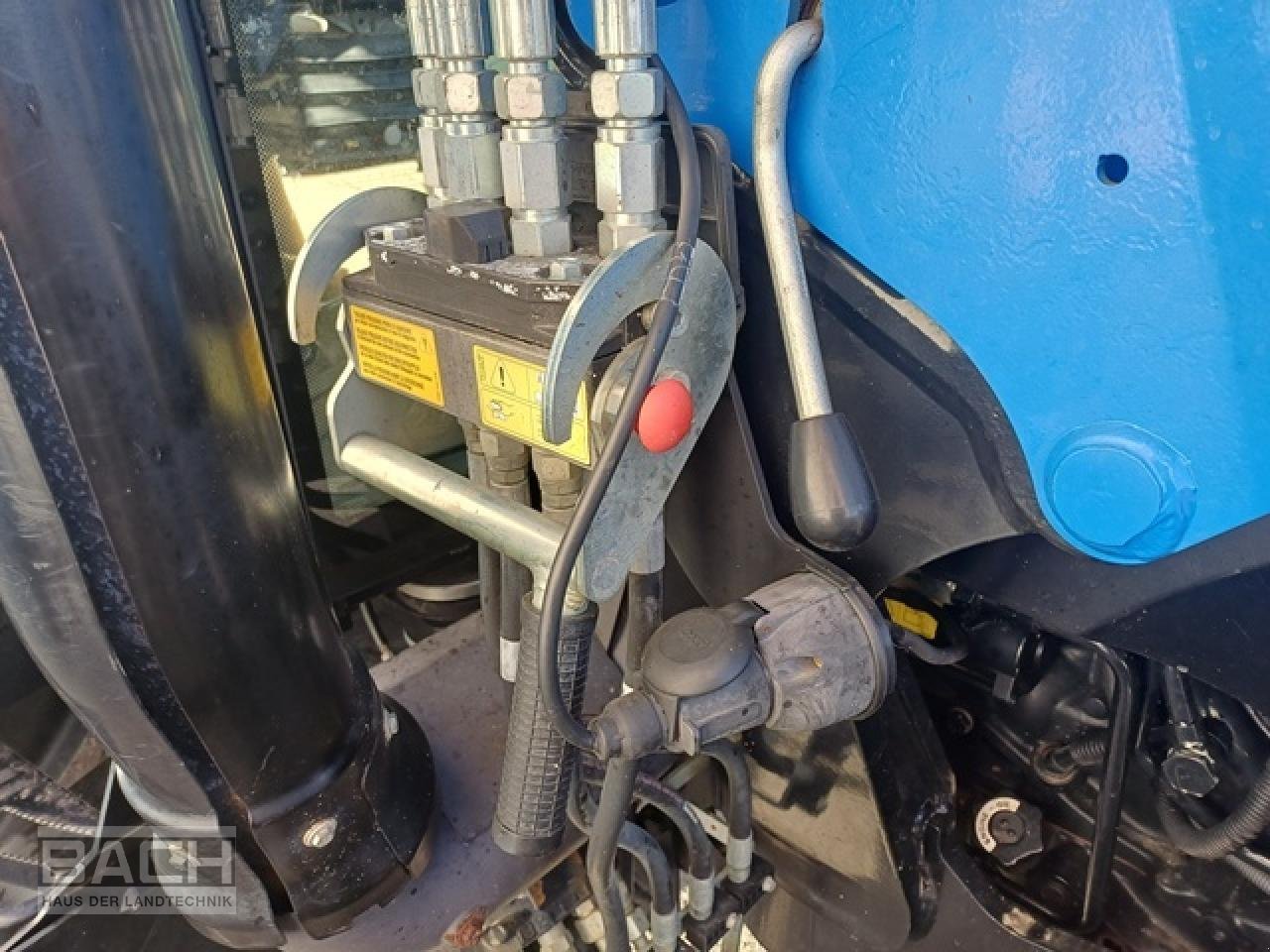 Traktor des Typs New Holland T 5.95, Gebrauchtmaschine in Boxberg-Seehof (Bild 8)