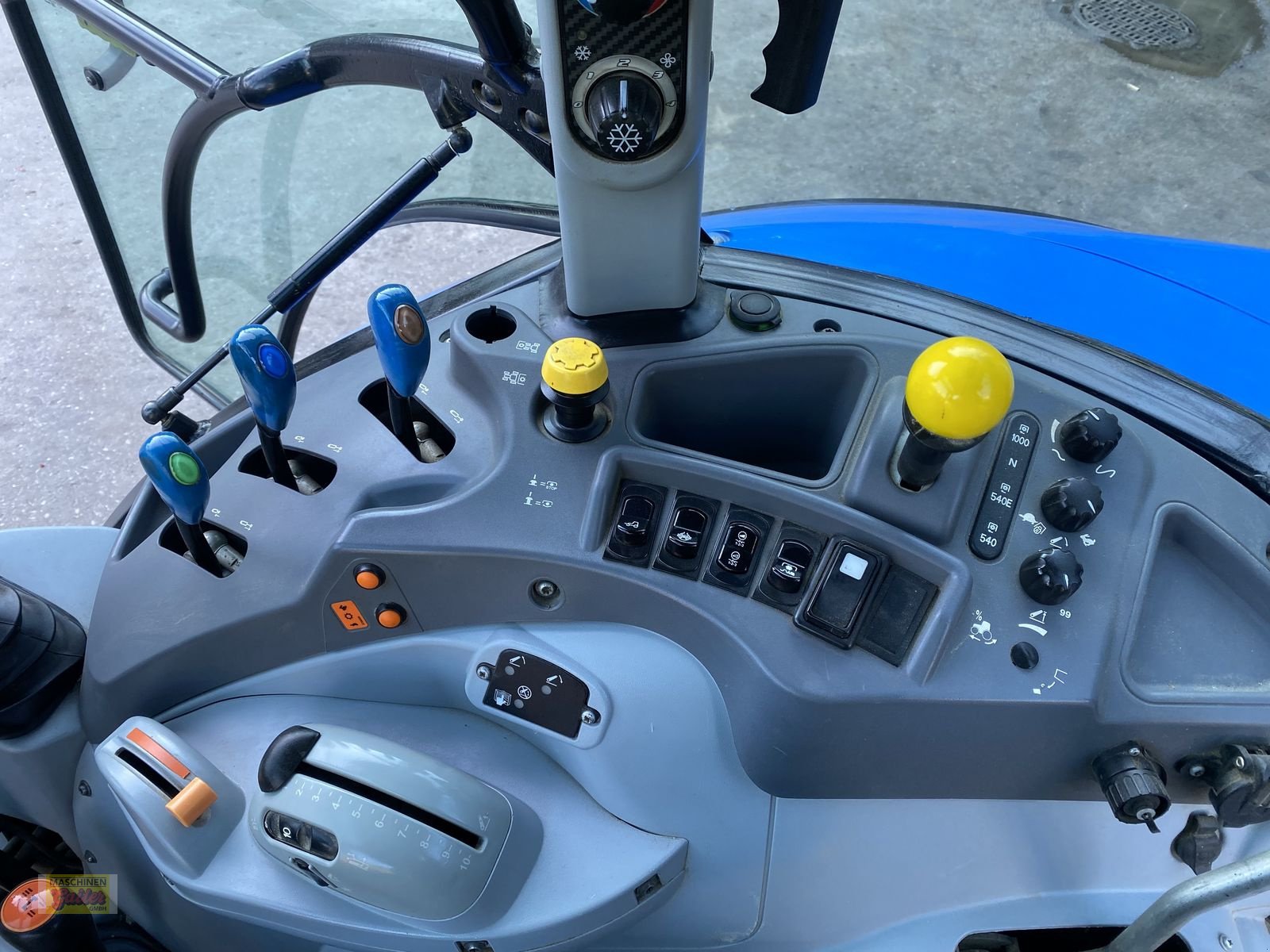 Traktor des Typs New Holland T 5.95, Gebrauchtmaschine in Kötschach (Bild 23)