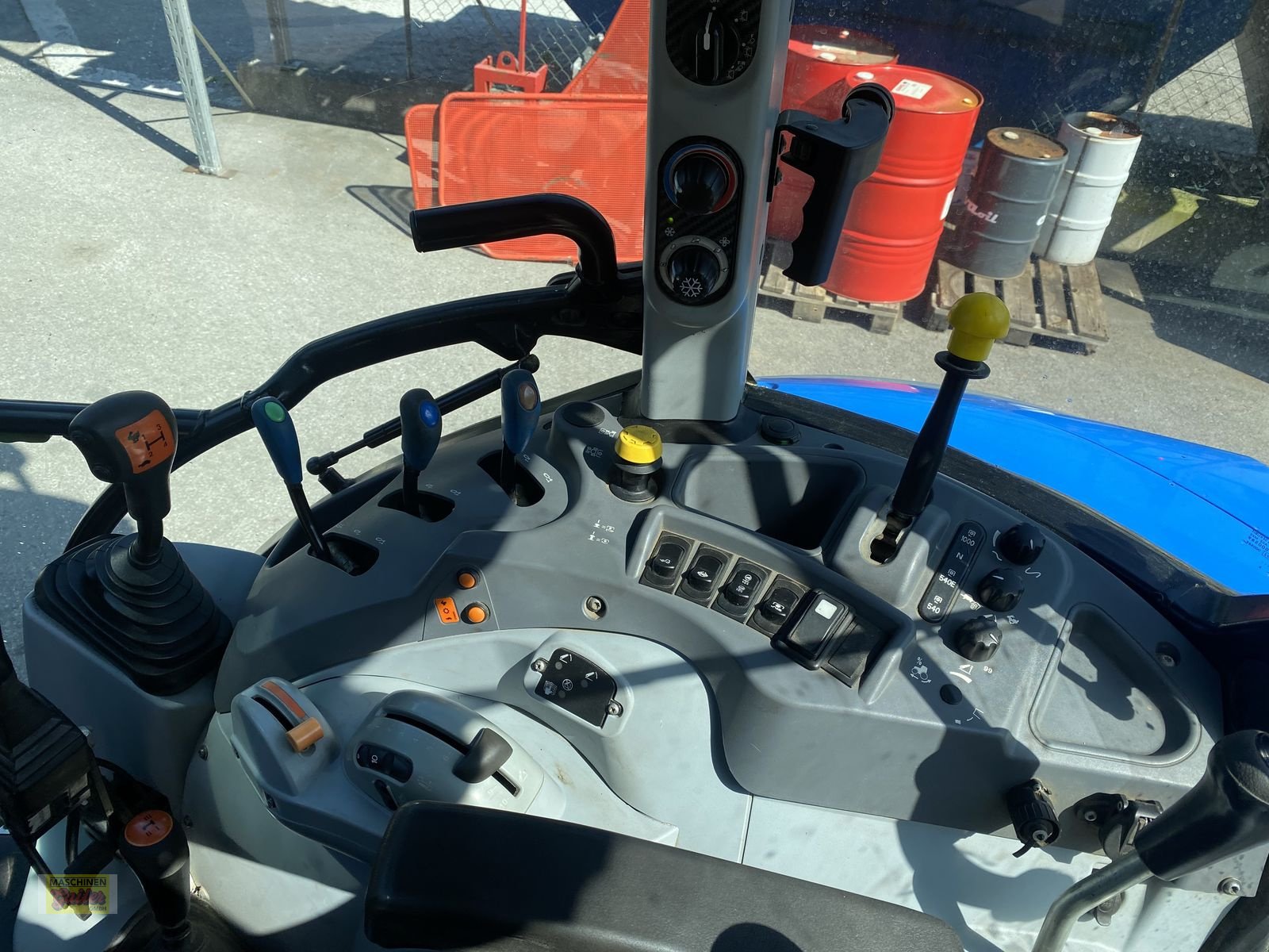 Traktor des Typs New Holland T 5.95, Gebrauchtmaschine in Kötschach (Bild 25)