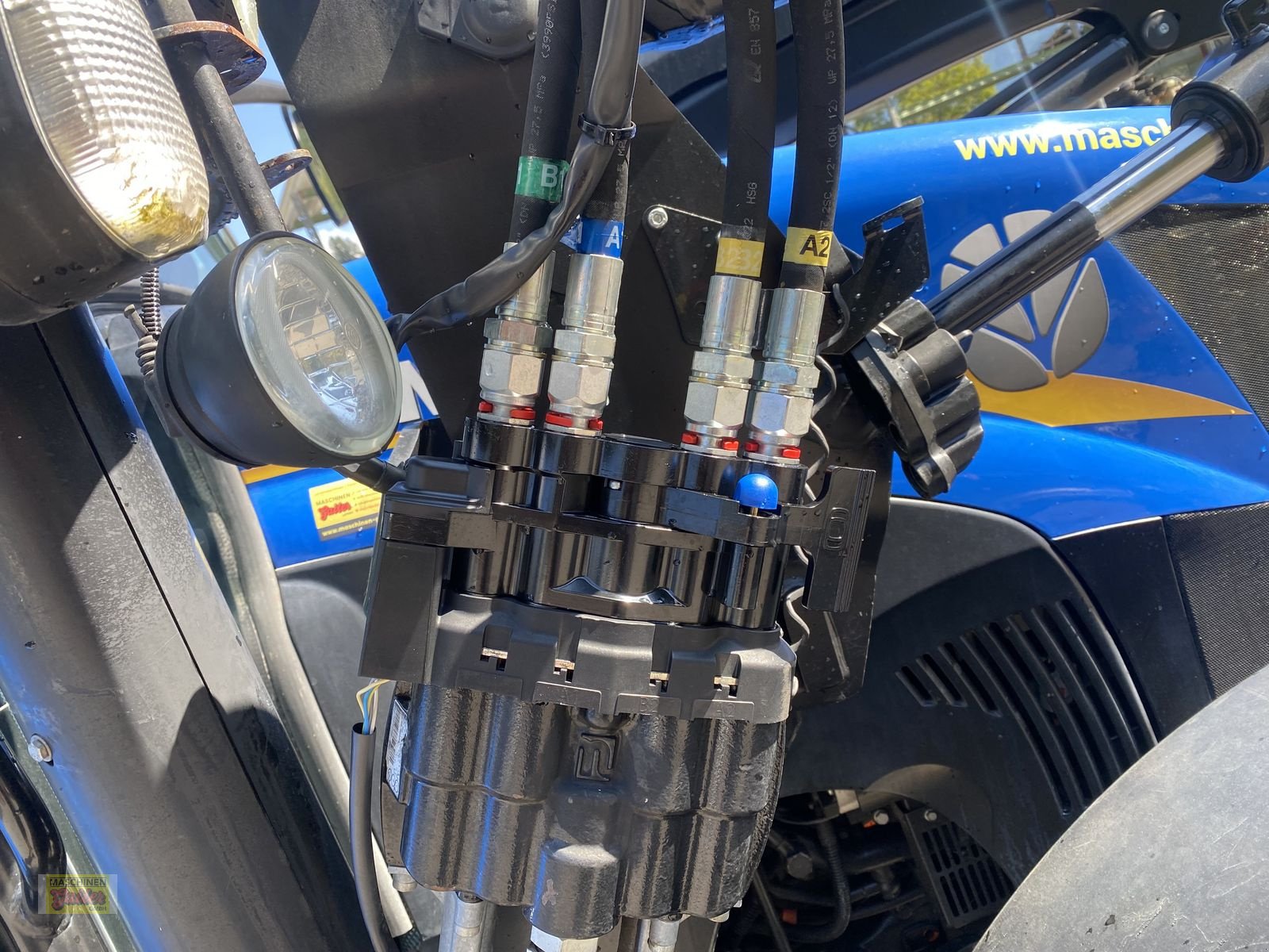 Traktor des Typs New Holland T 5.95, Gebrauchtmaschine in Kötschach (Bild 12)