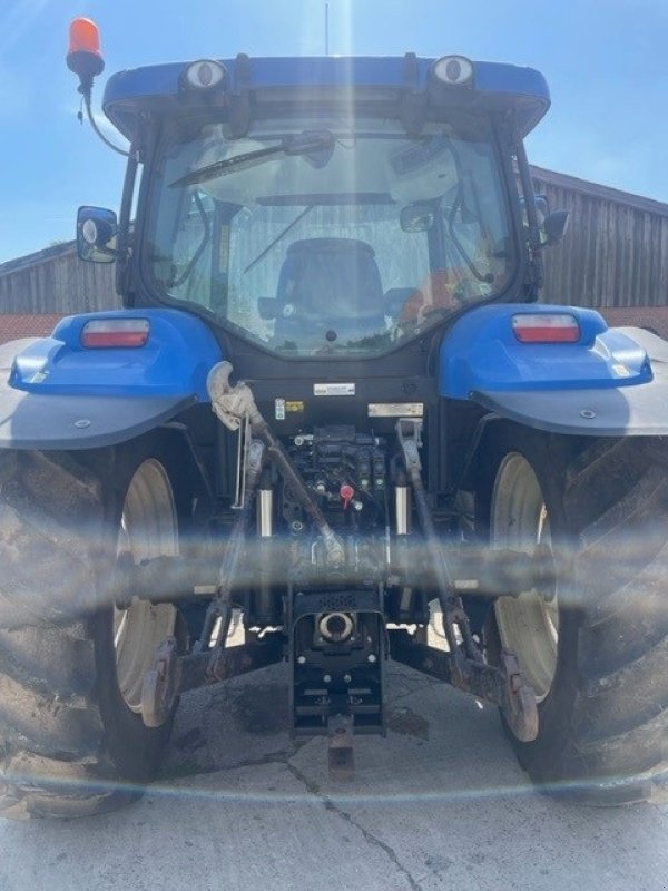 Traktor of the type New Holland T 6020 Elite, Gebrauchtmaschine in Bredebo (Picture 4)