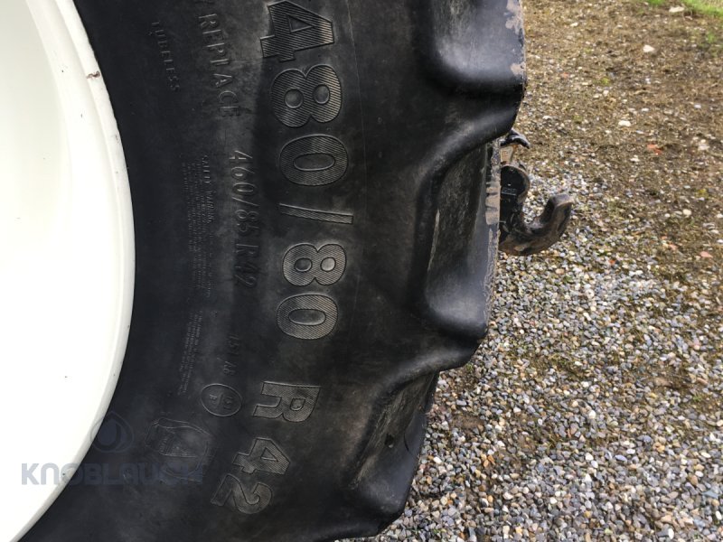 Traktor des Typs New Holland T 6020, Gebrauchtmaschine in Stockach (Bild 4)