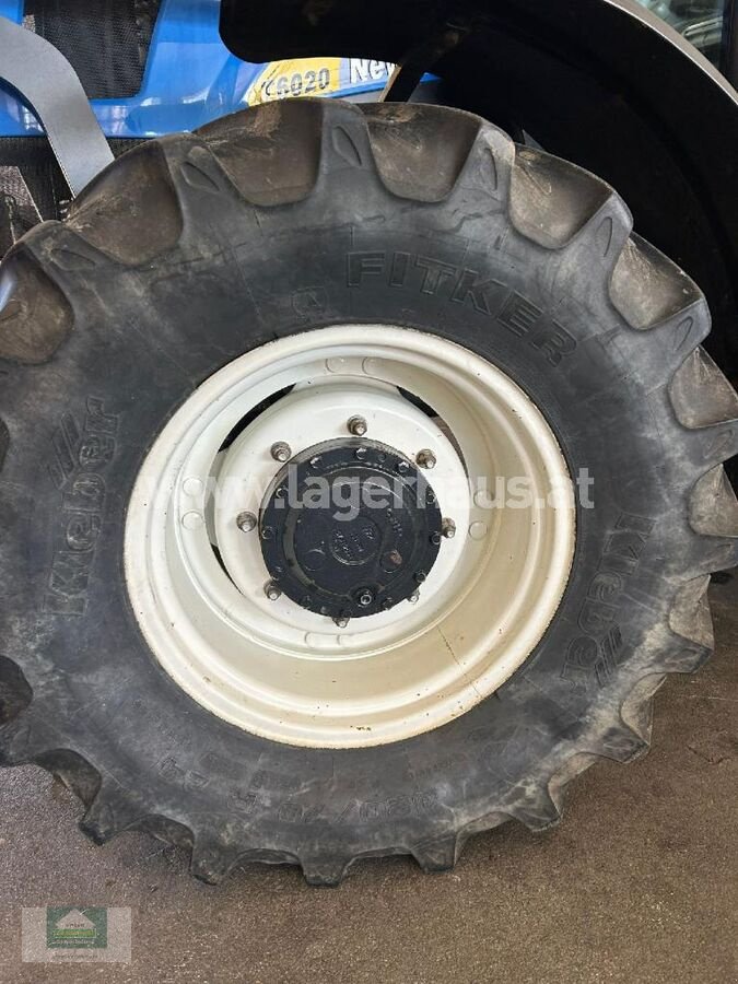 Traktor типа New Holland T 6020, Gebrauchtmaschine в Klagenfurt (Фотография 9)