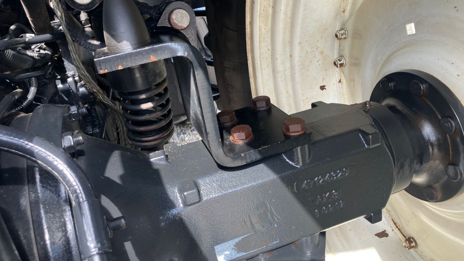 Traktor типа New Holland T 6030 DK ELITE MED LÆSSER elektrisk joystik, Gebrauchtmaschine в Rødekro (Фотография 16)