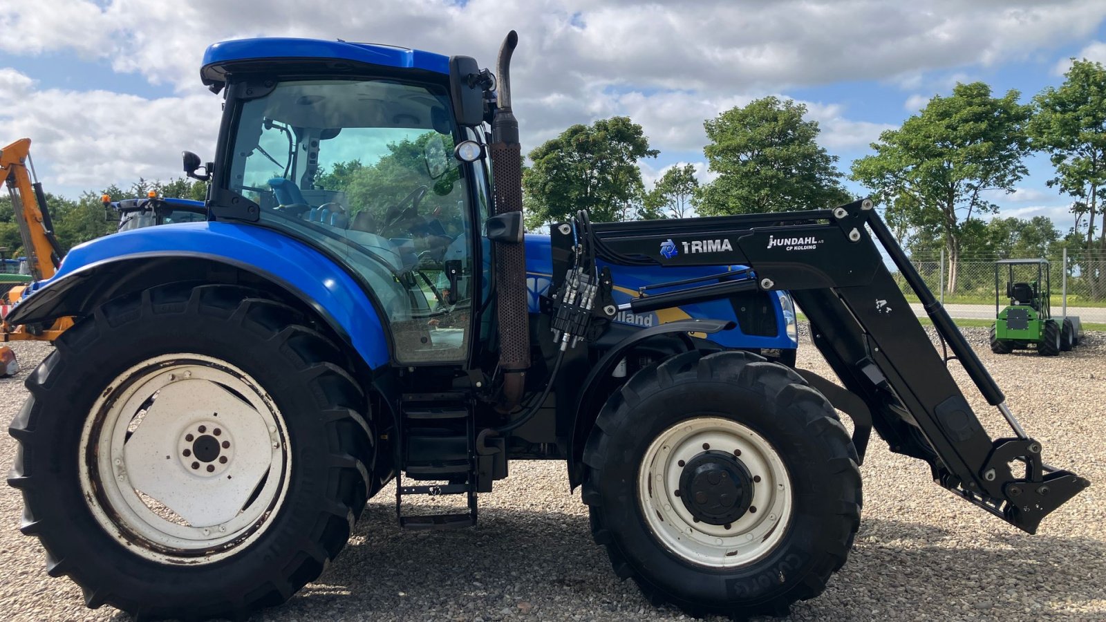 Traktor типа New Holland T 6030 DK ELITE MED LÆSSER elektrisk joystik, Gebrauchtmaschine в Rødekro (Фотография 11)
